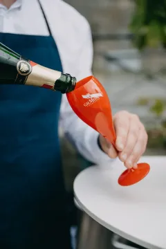 Na Vltavě byla pokřtěna unikátní elektrická loď Anna Carolina - foto 6 | brand photo