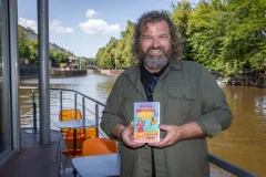 ...A PŘESKOČILA JISKRA, křest nové knihy Haliny Pawlowské - foto 8 | brand photo