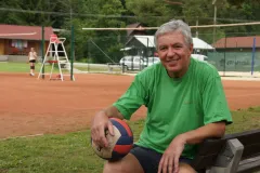 Prozkoumejte kariéru doc. MUDr. Jana Měšťáka, CSc., legendu plastické chirurgie - foto 5 | brand photo