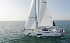 Chantiers AMEL: oslava sté jachty AMEL 50 - foto 1 | brand photo