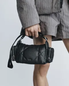 Motiv Maxi Cannage na taškách pánské kolekce Dior winter 2024-2025 - foto 9 | brand photo