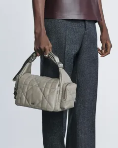 Motiv Maxi Cannage na taškách pánské kolekce Dior winter 2024-2025 - foto 7 | brand photo