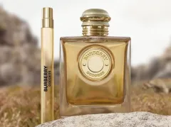 Burberry Goddess Eau de Parfum Intense: vůně plná pokušení - foto 1 | brand photo