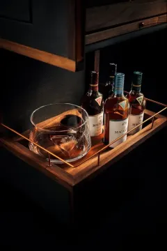 Ritz-Carlton & The Macallan: exkluzivní pojízdný bar na jachtu - foto 2 | brand photo