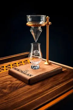 Ritz-Carlton & The Macallan: exkluzivní pojízdný bar na jachtu - foto 5 | brand photo