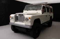 Zero Labs přivádí k životu Land Rover Series 109 v moderní podobě - foto 1 | brand photo