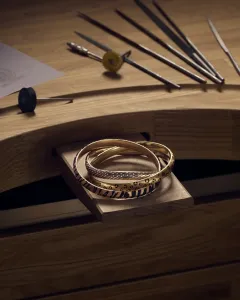 NOVÉ DESIGNY TRINITY DE CARTIER: KREATIVNÍ POCTA NADČASOVÉ ELEGANCI - foto 3 | brand photo