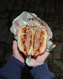 Burger Service: Preciznost chutí v srdci Prahy - foto 13 | brand photo