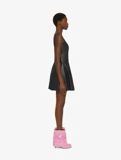 Givenchy Spring/Summer 2025: Minimalismus ve vysokém rozlišení - foto 4 | brand photo