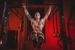 Jak si udržet letní formu i bez posilovny: domácí trénink jako nová norma - foto 1 | brand photo