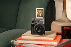 Soutěž o 3 instantní fotoaparáty instax mini 41 - foto 1 | brand photo
