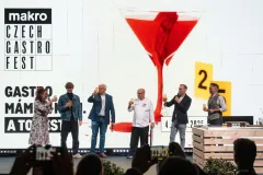 Zdeněk Pohlreich oceněn Cenou za celoživotní přínos české gastronomii na MAKRO Czech Gastro Festu 2025 - foto 1 | brand photo