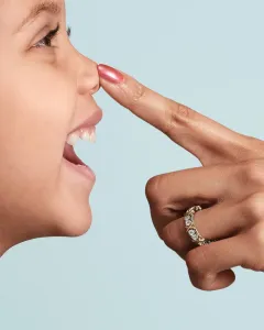 Tiffany & Co. kampaň Strong Like Mom: Den matek vlastních zaměstnankyň a jejich dětí - foto 3 | brand photo