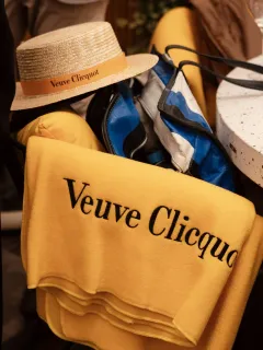 Užijte si léto plné chutí a nezapomenutelných chvil na letní terase Veuve Cliquot Sun Club restaurace Alcron - foto 7 | brand photo