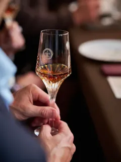 LOUIS XIII uvádí kolekci stolního porcelánu Art de la Table - foto 4 | brand photo