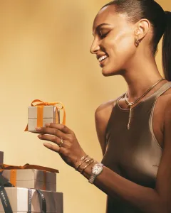 Vánoční kolekce Bvlgari 2025: Toogether we celebrate - foto 11 | brand photo