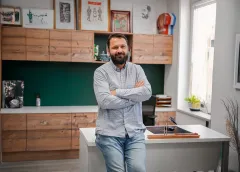 Martin Kozelský – lídr NaturaMed tiše za scénou - foto 5 | brand photo