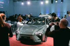 Nový Lexus ES se objevil v Čechách a má české ceny. Začal jeho předprodej - foto 3 | brand photo