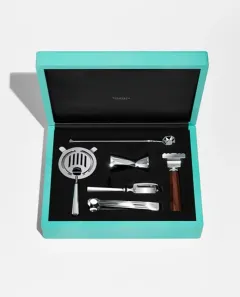 Tiffany a Vánoce patří k sobě: Kdo by si nepřál pod stromečkem najít ikonickou modrou krabičku? - foto 4 | brand photo