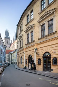 Dárek k 30. narozeninám Divadla Ungelt: Café Hein