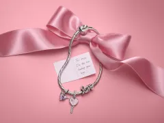 PANDORA zahajuje sezónu lásky novou valentýnskou kampaní