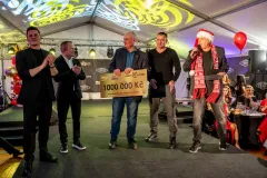 Vánoční večírek v Casině Vestec za účasti skupiny FUN FACORY - foto 1 | brand photo