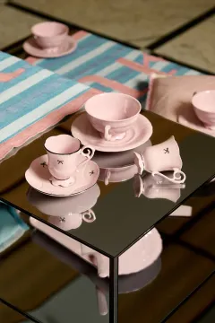 Almanac X Alcron Prague představuje porcelánový pop-up značky Křehký a Lindy Pro