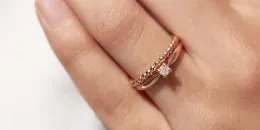 Proč to komplikovat? Jednoduché zásnubní a snubní prsteny přesně pro vás - foto 1 | brand photo