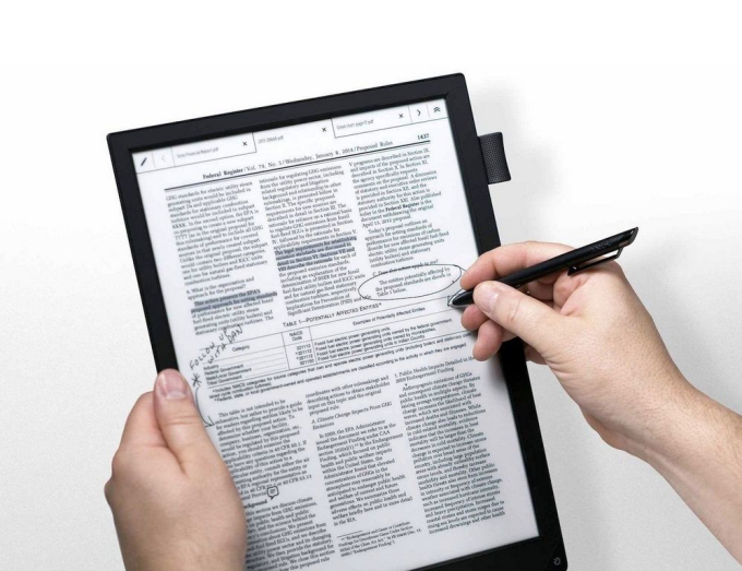 Tablet najde uplatnění v přednáškových místnostech i v terénu Tablet najde uplatnění v přednáškových místnostech i v terénu