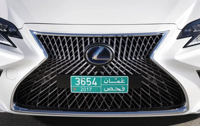 Exkluzivní recenze luxusní limuzíny Lexus LS 500h - foto 2 | brand photo