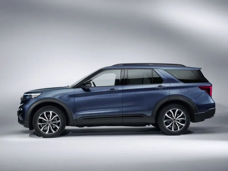 Nový Ford Explorer dostal plug-in hybridní pohon. Ve městě ujede až 40 km na elektřinu - foto 2 | brand photo