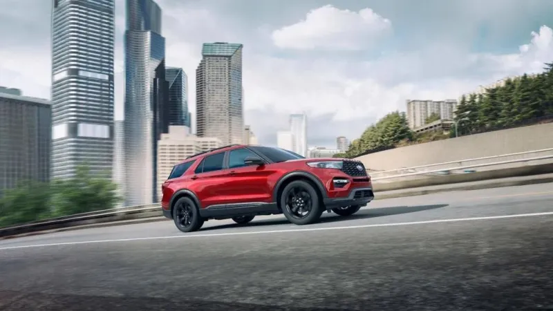Nový Ford Explorer dostal plug-in hybridní pohon. Ve městě ujede až 40 km na elektřinu - foto 5 | brand photo