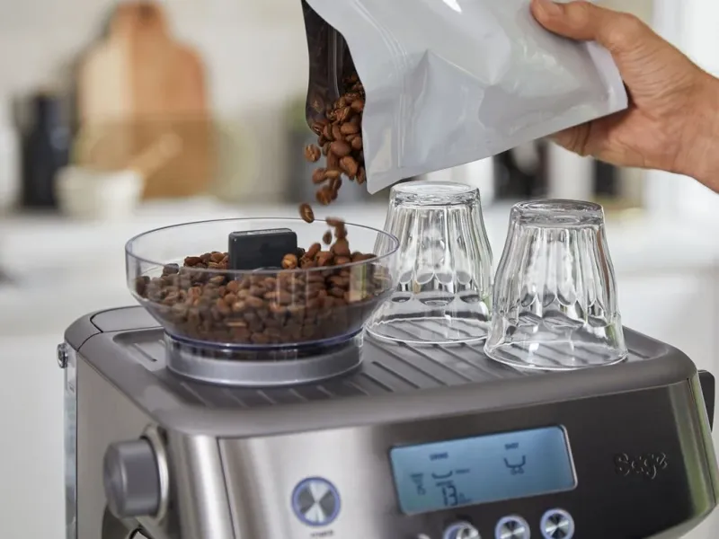 Sage doplňuje řadu nejprodávanějších kávovarů o nový Espresso model s mlýnkem na kávu The Barista PRO - foto 5 | brand photo