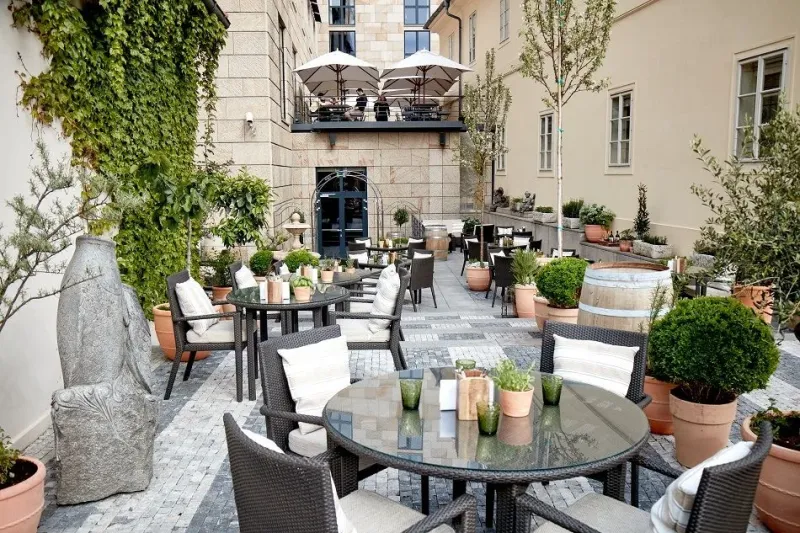 Středomořské jídlo, pohostinnost i elegance, to je Piazzetta pop-up restaurant v hotelu Four Seasons - foto 5 | brand photo