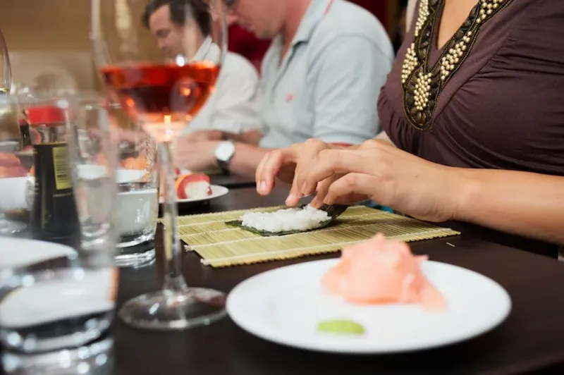 Naučte se dělat sushi pod dozorem profesionálů v Prague Sushi – Made in Japan - foto 6 | brand photo