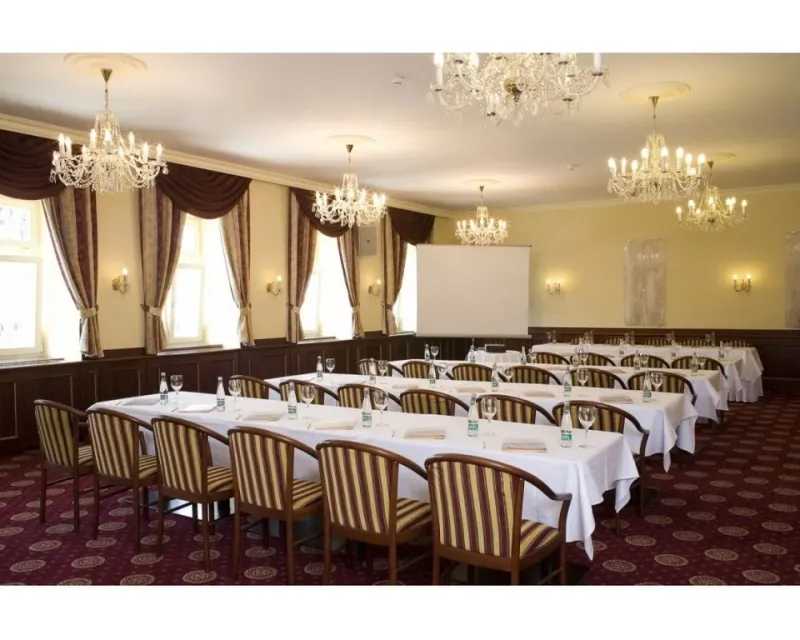 Zdroj: hotel-zvon.cz