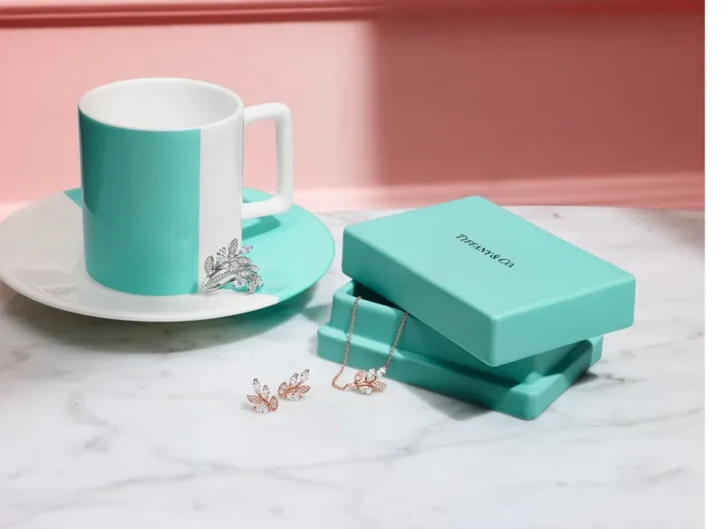 Tiffany Valentýn – Zásah přímo do srdce - foto 2 | brand photo