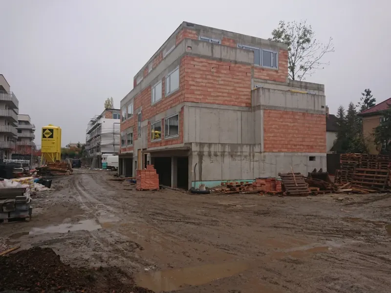 Unikátní viladomy na Třebešíně v Praze 3 - foto 3 | brand photo