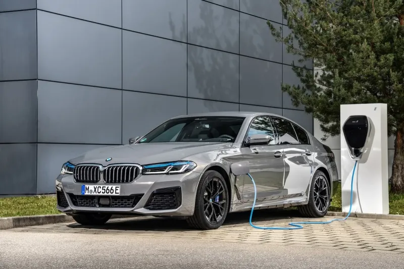 Nový vrcholný model v nabídce vozů BMW řady 5 - foto 3 | brand photo