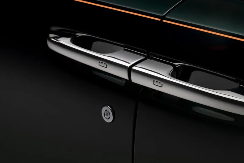 ROLLS-ROYCE ODHALIL NOVÝ GHOST EXTENDED - foto 3 | brand photo