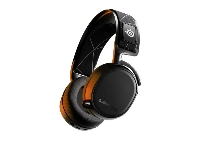 SteelSeries Arctis 9 s duálním bezdrátovým připojením - foto 3 | brand photo