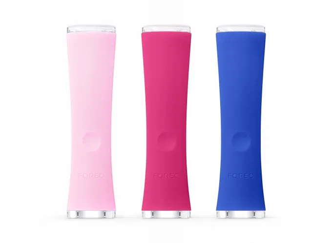 FOREO ESPADA - Přístroj s modrým LED světlem pro minimalizaci výskytu akné