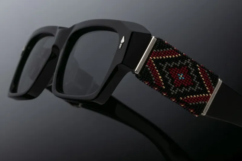 Tyrkys a pocta americkým indiánům, brýle značky JACQUES MARIE MAGE - foto 2 | brand photo