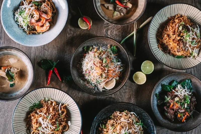 Café Buddha o sedmi chodech skloubí mládí a vyzrálost - foto 2 | brand photo