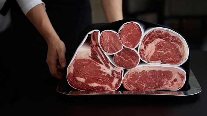 Kvalitní hovězí maso na steaky v George Prime Steak