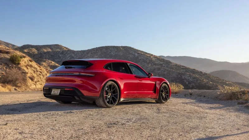 Porsche: Taycan GTS s elektrickým dojezdem přes 500 kilometrů - foto 2 | brand photo
