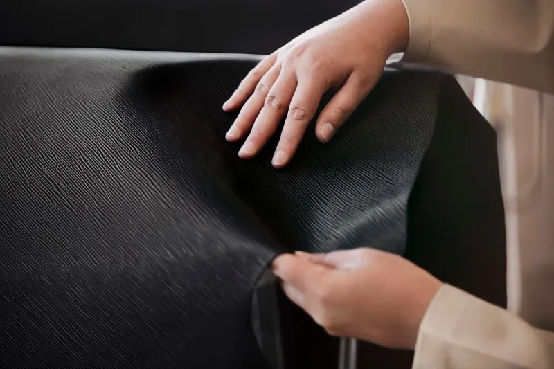 Louis Vuitton představuje nejnovější variace kabelky Twist - foto 2 | brand photo