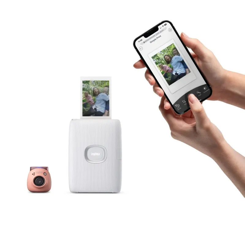 Nový digitální fotoaparát INSTAX Pal se vám vejde do dlaně - foto 3 | brand photo