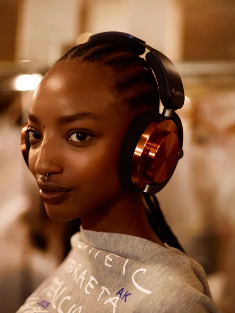 Spolupráce značky DYSON a módního domu VIVIENNE WESTWOOD - foto 2 | brand photo