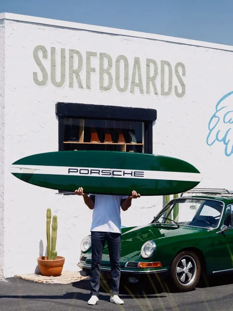 Porsche spojilo svět automobilů a surfařské kultury s novou kolekcí prken - foto 3 | brand photo